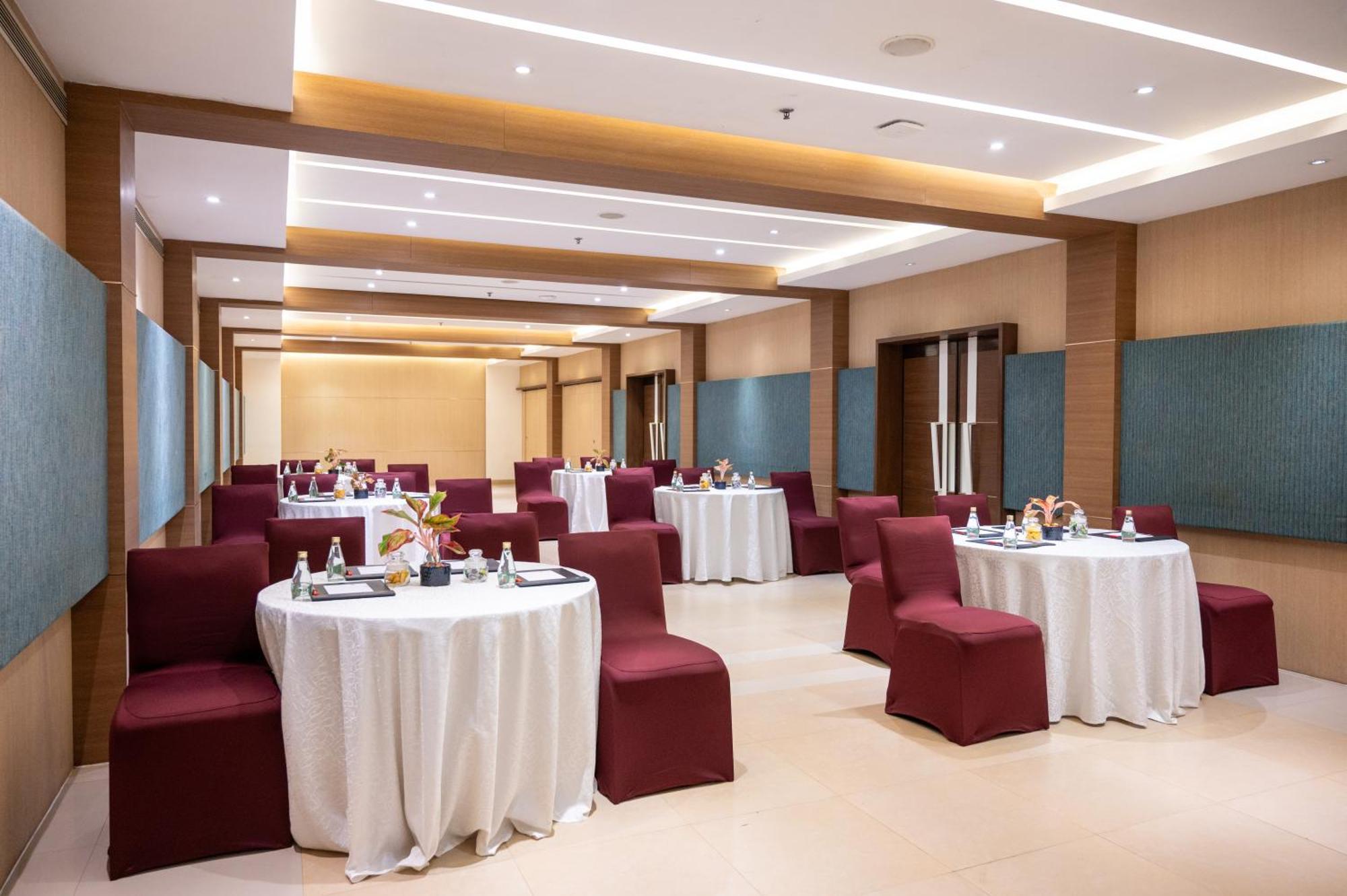Grand Kakinada By Grt Hotels Luaran gambar