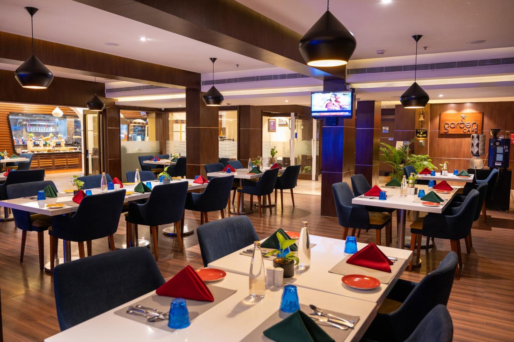 Grand Kakinada By Grt Hotels Luaran gambar