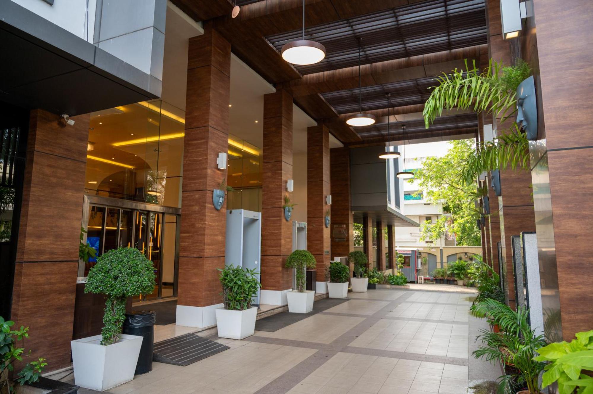 Grand Kakinada By Grt Hotels Luaran gambar
