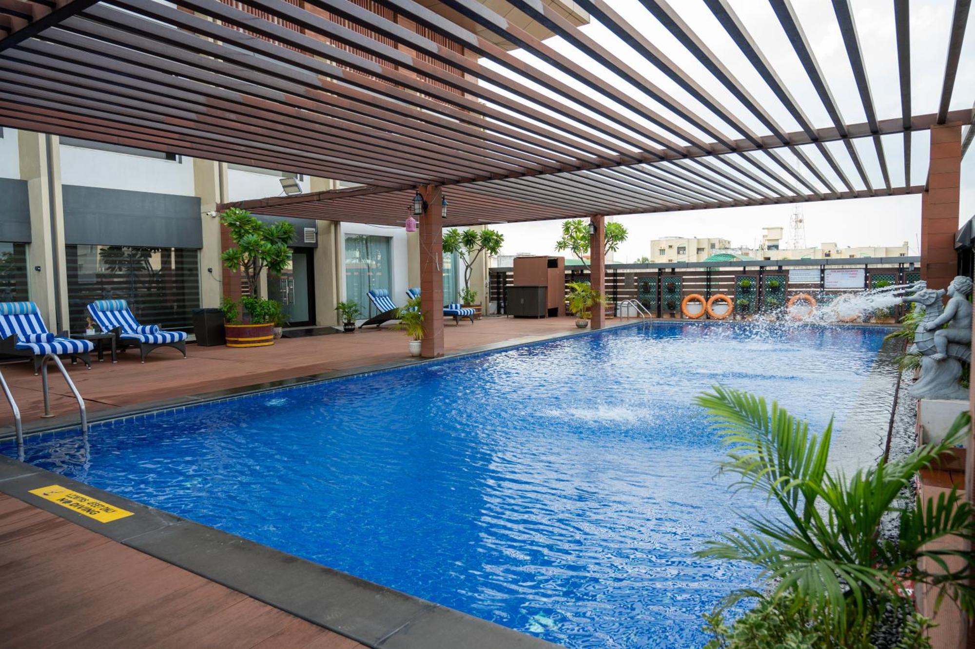 Grand Kakinada By Grt Hotels Luaran gambar