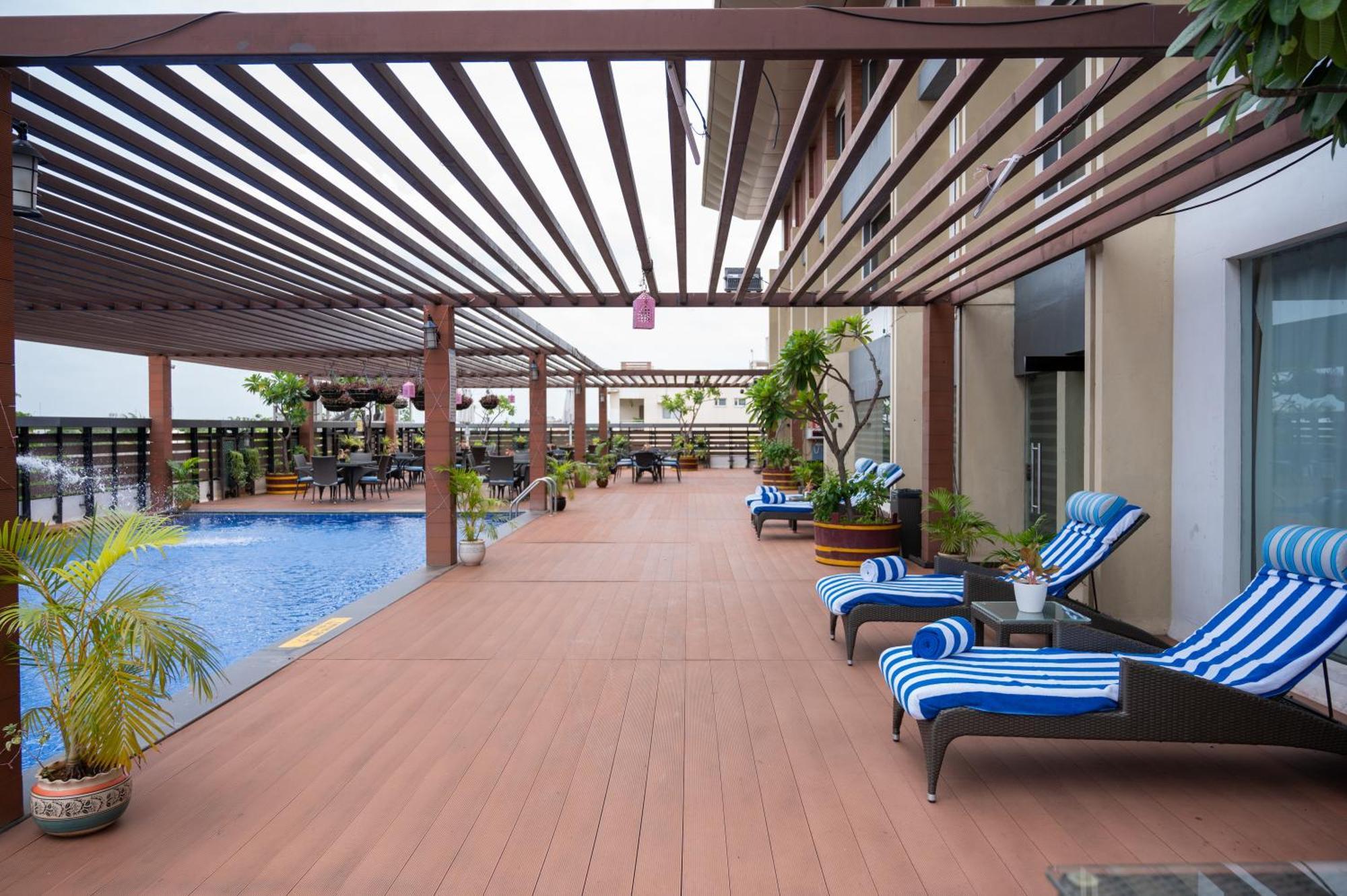 Grand Kakinada By Grt Hotels Luaran gambar