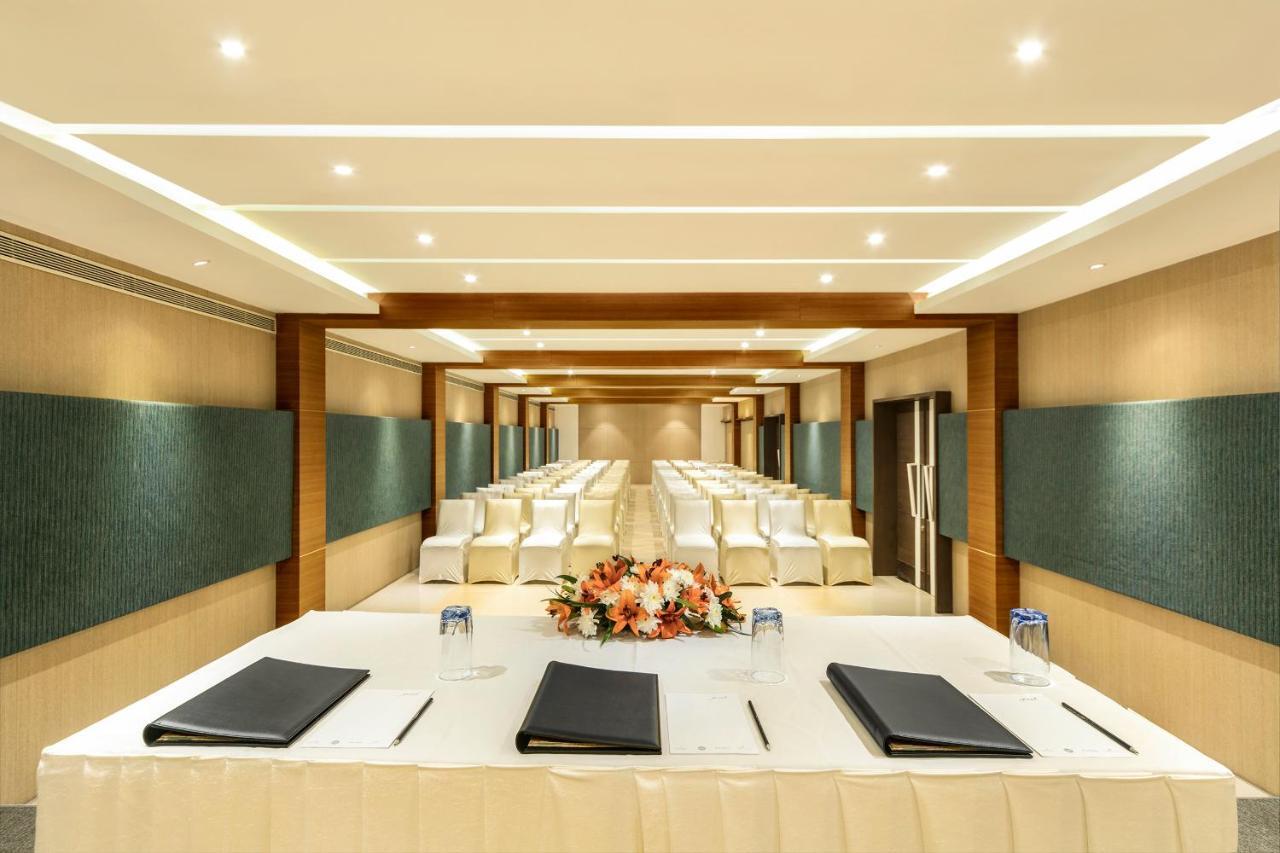 Grand Kakinada By Grt Hotels Luaran gambar
